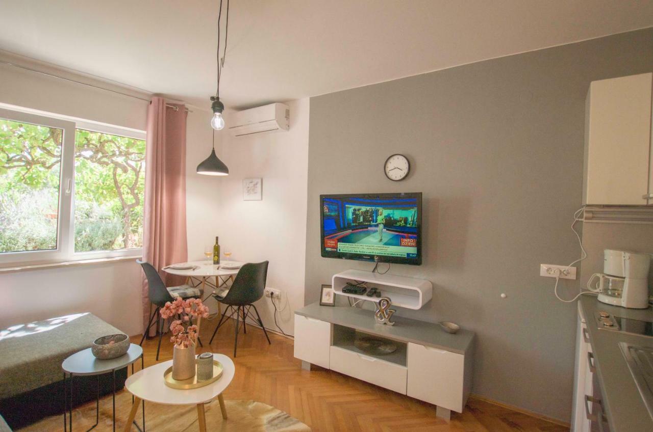 "Andrija" Apartmen'S 반졸레 외부 사진